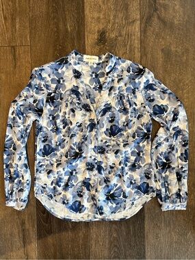 Anthropology’s Cloth & Stone Blue Floral Popover Blouse